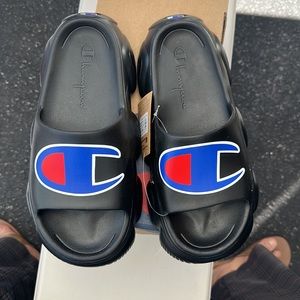 ☀️🌊🌻Champion slide black size 10🌻☀️🌊